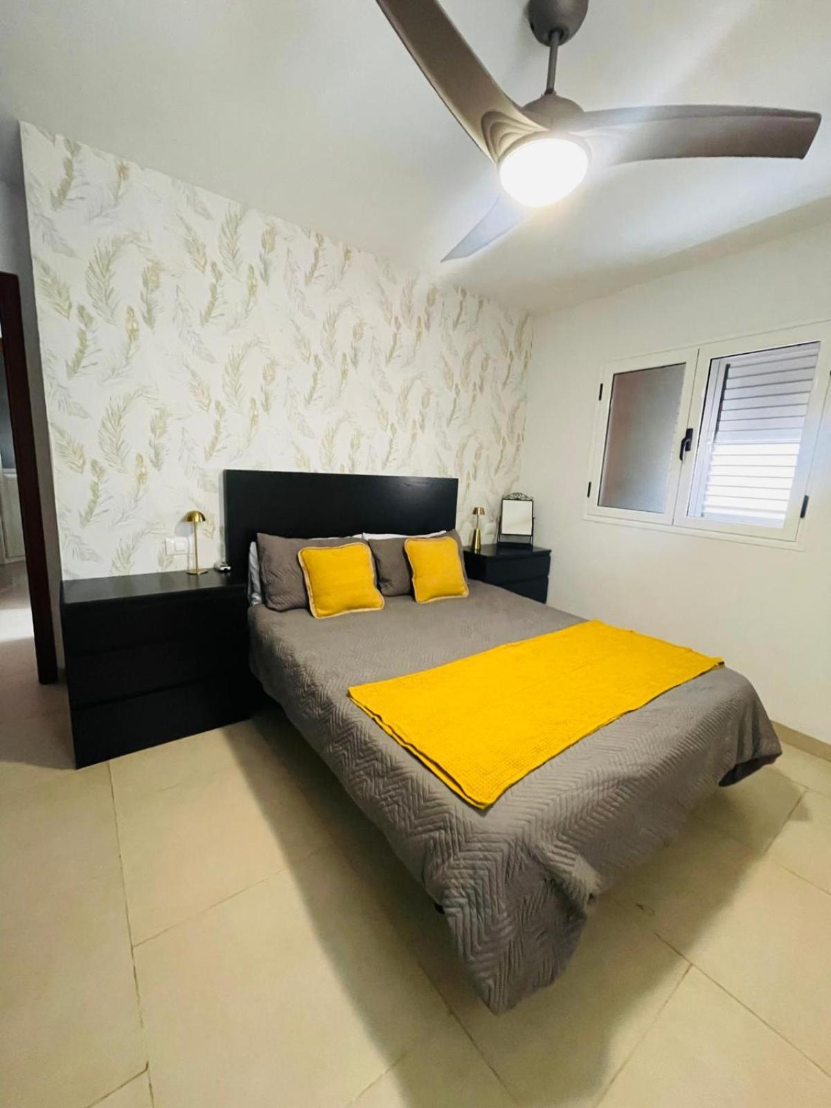 Piso Familiar Centrico Campillo Villa เตลเด ภายนอก รูปภาพ