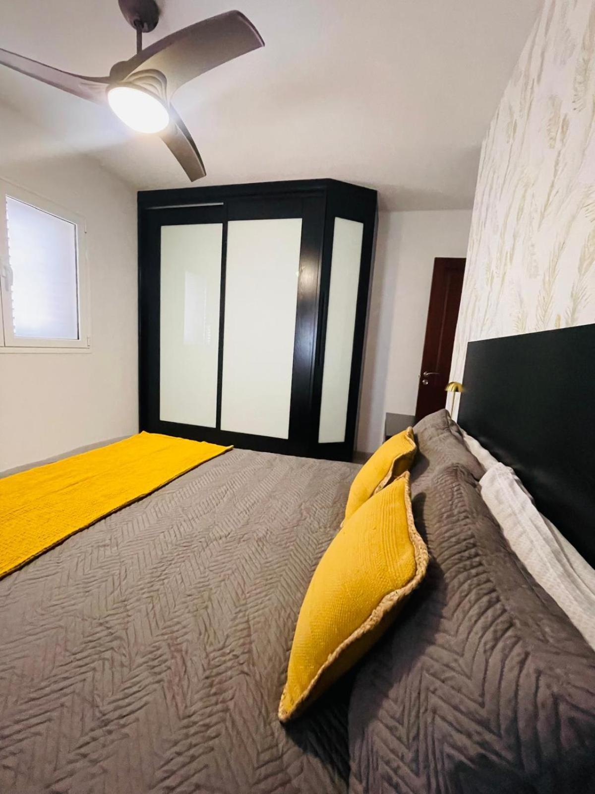 Piso Familiar Centrico Campillo Villa เตลเด ภายนอก รูปภาพ